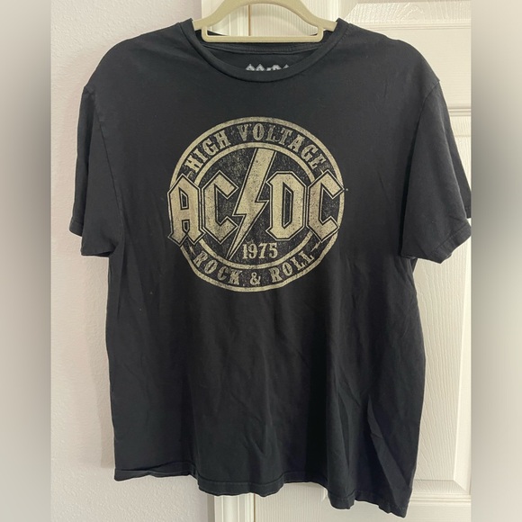 AC/DC | Tops | Acdc Concert Tshirt Size Large Fits Like A Medium | Poshmark